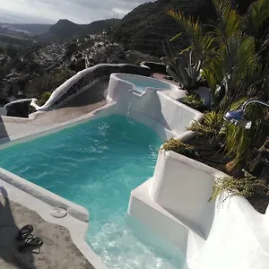 Vilna House With Private Pool, Jacuzzi And Garden -optional Pool And Jacuzzi Heating Villa Agaete (Gran Canaria)